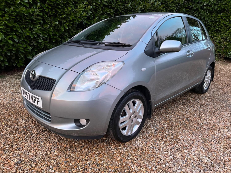 2007 Toyota Yaris 1.3 Vvt-I Tr in Silver — image 1