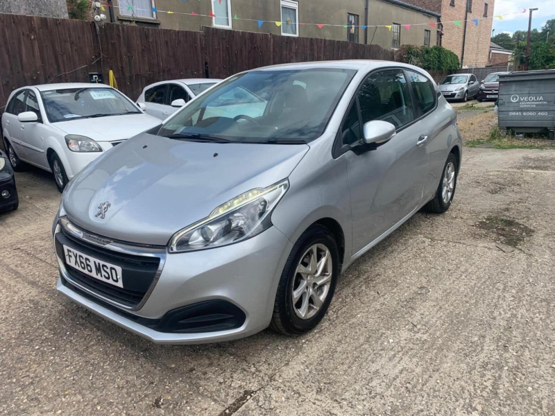 2016 Peugeot 208 1.2 Puretech Active Euro 6 3dr in Silver — image 1