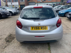 2016 Peugeot 208 1.2 Puretech Active Euro 6 3dr in Silver — image 6
