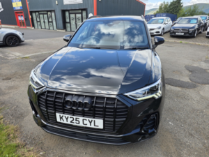 2025 Audi Q3 1.5 Tfsi Cod 35 Black Edition in Black — image 3