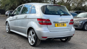 2011 Mercedes-Benz B Class 2.0 B180 Cdi Sport CVT 5dr in Silver — image 4