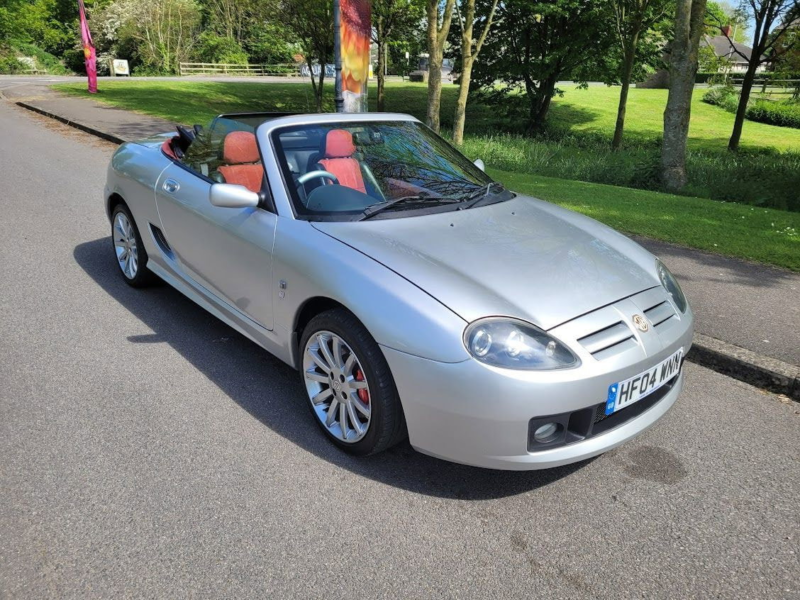 2004 MG Tf 1.8 80th Anniversary Le Convertible 2dr Petrol Manual (contemporary) (184 G/km, 134 Bhp) in Multicolour — image 1