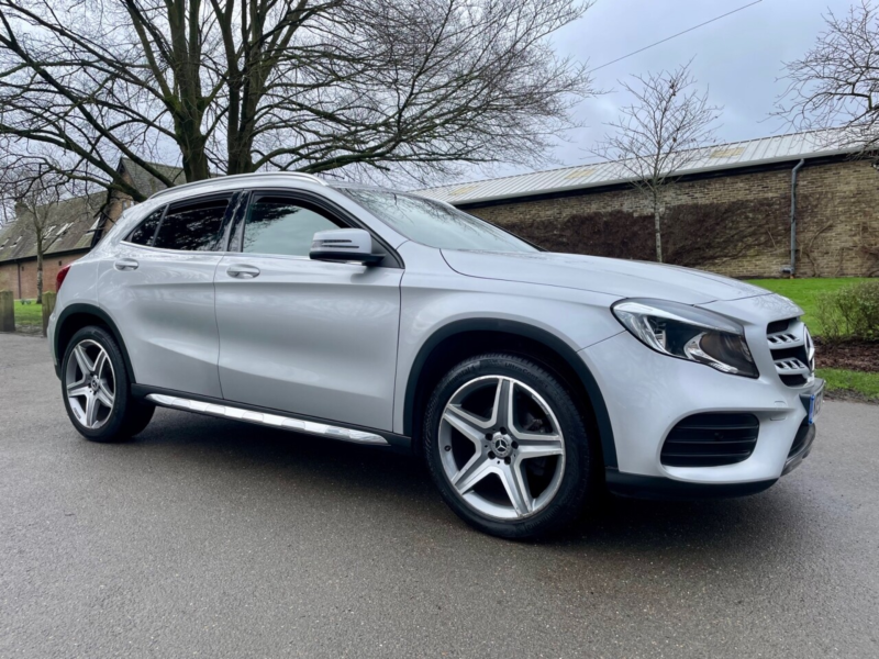 2018 Mercedes-Benz 180 1.6 Gla200 Amg Line SUV 5dr Petrol 7g-Dct Euro 6 (s/s) (156 Ps) in Silver — image 1