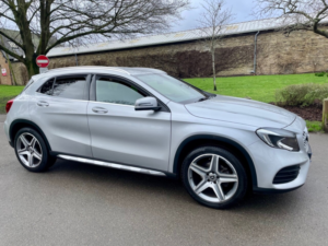 2018 Mercedes-Benz 180 1.6 Gla200 Amg Line SUV 5dr Petrol 7g-Dct Euro 6 (s/s) (156 Ps) in Silver — image 3