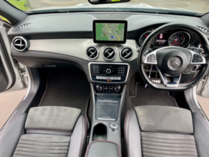 2018 Mercedes-Benz 180 1.6 Gla200 Amg Line SUV 5dr Petrol 7g-Dct Euro 6 (s/s) (156 Ps) in Silver — image 5