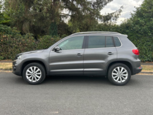 2013 Volkswagen Tiguan 2.0 Tdi Bluemotion Tech Match DSG 4WD Euro 5 (s/s) 5dr in Grey — image 2