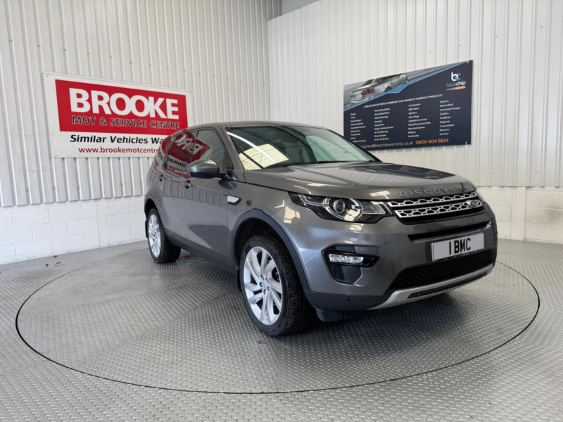 2016 Land Rover Discovery Sport 2.0 Td4 Hse Auto 4WD Euro 6 (s/s) 5dr in Grey — image 1