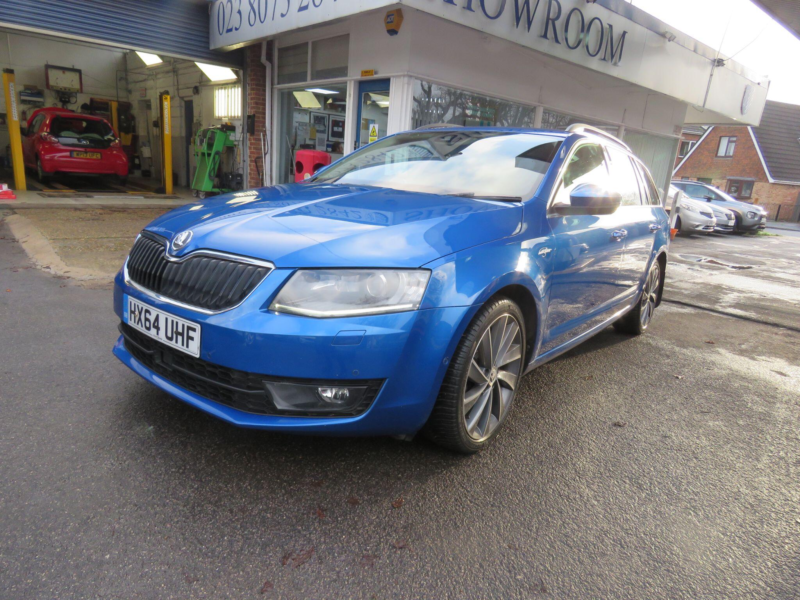 2014 Skoda Octavia 1.8 Tsi Laurin & Klement Euro 6 (s/s) 5dr in Blue — image 1