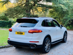 2014 Porsche Cayenne 3.0 Td V6 in White — image 4