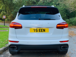 2014 Porsche Cayenne 3.0 Td V6 in White — image 5