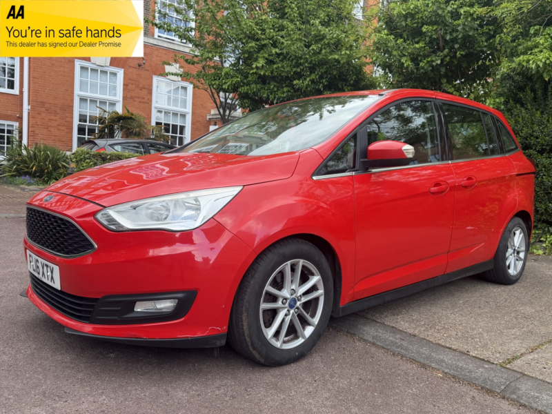 2016 Ford Grand C-Max 1.0 T Ecoboost Zetec in Red — image 1