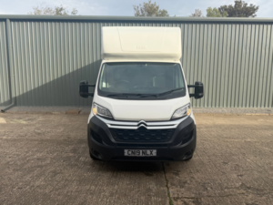 2019 Citroen Unknown 2.0 Bluehdi 35 Chassis Cab 2dr Diesel Manual L3 Euro 6 (130 Ps) in White — image 2