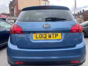 2012 Kia Venga 1.6 3 Auto Euro 5 5dr (sat Nav) in Blue — image 5