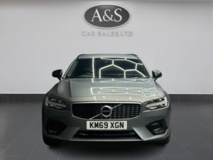 2019 Volvo V90 2.0 R-Design Plus D4 in Grey — image 4