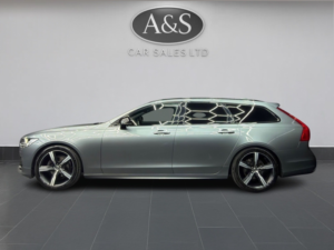 2019 Volvo V90 2.0 R-Design Plus D4 in Grey — image 6