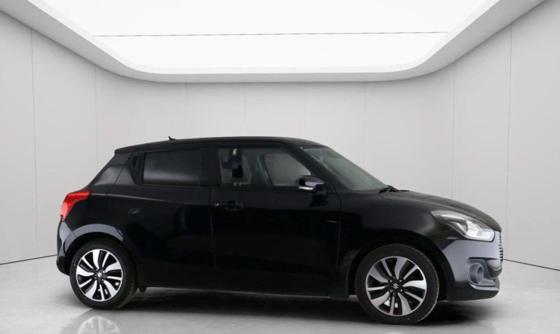 2017 Suzuki Swift 1.0 Boosterjet Sz5 Auto Euro 6 5dr in Black — image 1