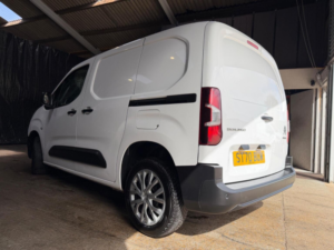 2020 Citroen Berlingo 1.5 Bluehdi 1000 Enterprise M Swb Euro 6 (s/s) 5dr in White — image 4