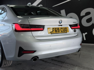 2020 BMW 3 Series 2.0 318d Se Auto Euro 6 (s/s) 4dr in Silver — image 3