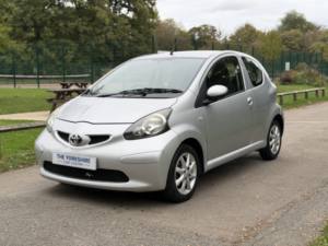2009 Toyota Aygo 1.0 Vvt-I Platinum in Silver — image 3