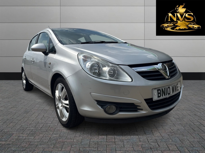2010 Vauxhall Corsa 1.4 I 16v Se in Silver — image 1