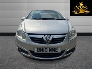 2010 Vauxhall Corsa 1.4 I 16v Se in Silver — image 2