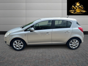 2010 Vauxhall Corsa 1.4 I 16v Se in Silver — image 4