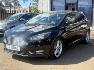 2015 Ford Focus 1.6 Titanium Powershift Euro 6 5dr in Black — image 3