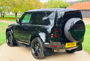 2025 Land Rover Defender 90 3.0 D350 Mhev X-Dynamic Hse Hard Top SUV Auto 4WD Swb Euro 6 (s/s) 3dr in Black — image 6