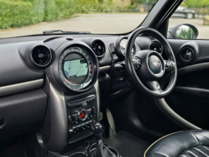 2015 MINI Countryman 2.0 Cooper D SUV 5dr Diesel Auto All4 Euro 5 (112 Ps) in Grey — image 2
