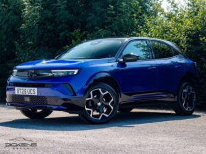 2025 Vauxhall Mokka 1.2 Turbo Ultimate Auto Euro 6 (s/s) 5dr in Blue — image 3