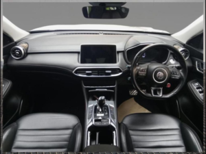 2024 MG MG Hs Trophy Dct in Silver — image 4