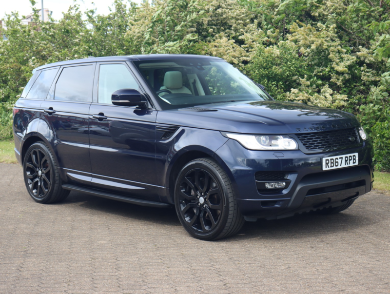2017 Land Rover Range Rover Sport 3.0 Sd V6 Hse in Blue — image 1