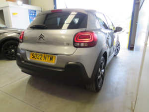 2022 Citroen C3 1.5 Bluehdi Shine Plus Euro 6 (s/s) 5dr in Grey — image 6