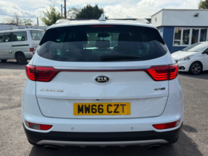 2016 Kia Sportage 1.6 T-Gdi Gt-Line in White — image 3