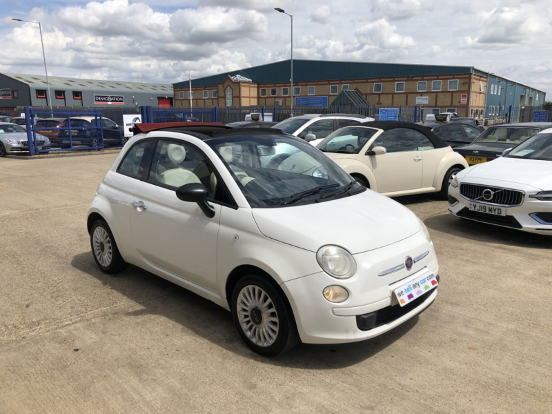 2010 Fiat 500c 1.2 Pop in White — image 1
