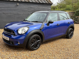 2016 MINI Countryman 2.0 Cooper Sd Auto Euro 5 5dr in Blue — image 3
