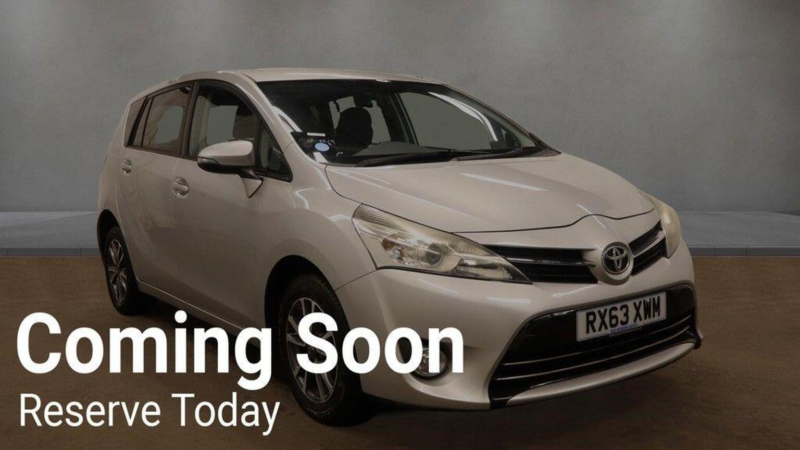 2013 Toyota Verso 1.8 V-Matic Icon Multidrive S Euro 5 5dr Euro 5 in Silver — image 1
