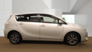 2013 Toyota Verso 1.8 V-Matic Icon Multidrive S Euro 5 5dr Euro 5 in Silver — image 5