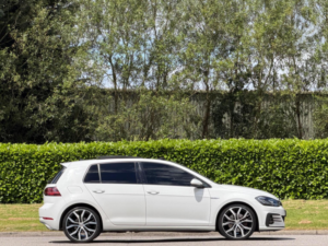 2018 Volkswagen Golf 2.0 Tdi Gtd DSG Euro 6 (s/s) 5dr in White — image 2