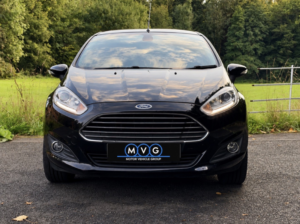 2015 Ford Fiesta 1.0 T Ecoboost Titanium in Black — image 3