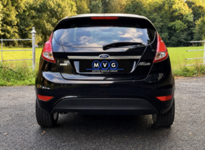 2015 Ford Fiesta 1.0 T Ecoboost Titanium in Black — image 4