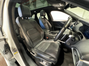 2019 Jaguar F-Pace 2.0 D180 Chequered Flag Auto AWD Euro 6 (s/s) 5dr in White — image 3
