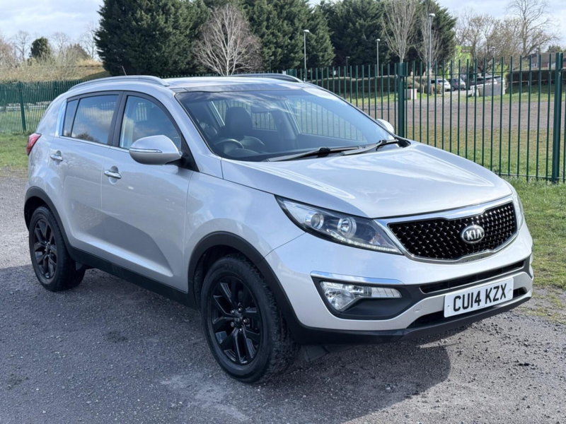 2014 Kia Sportage 1.7 Crdi Ecodynamics 2 2WD Euro 5 (s/s) 5dr in Silver — image 1