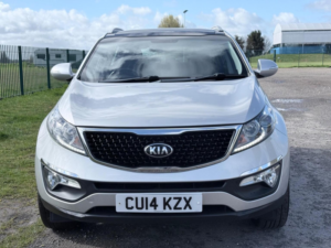 2014 Kia Sportage 1.7 Crdi Ecodynamics 2 2WD Euro 5 (s/s) 5dr in Silver — image 3