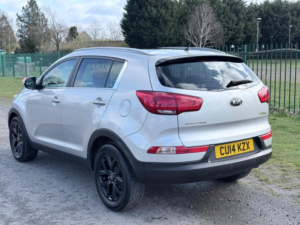 2014 Kia Sportage 1.7 Crdi Ecodynamics 2 2WD Euro 5 (s/s) 5dr in Silver — image 5