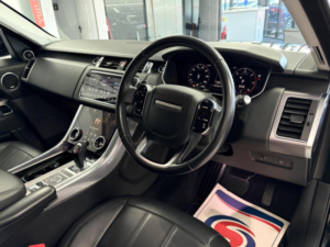 2020 Land Rover Range Rover Sport 3.0 Sd V6 Hse Auto 4WD Euro 6 (s/s) 5dr in Black — image 6