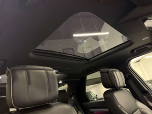 2021 Land Rover Discovery 3.0 D300 Mhev R-Dynamic Hse SUV 5dr Diesel Auto 4WD Euro 6 (s/s) (300 Ps) in Grey — image 5