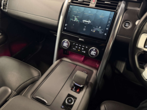 2021 Land Rover Discovery 3.0 D300 Mhev R-Dynamic Hse SUV 5dr Diesel Auto 4WD Euro 6 (s/s) (300 Ps) in Grey — image 6