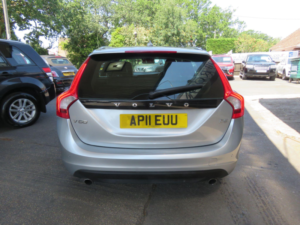 2011 Volvo V60 2.4 D5 Se Lux Geartronic Euro 5 5dr in Silver — image 6