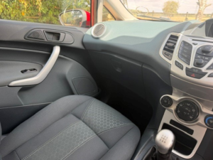 2011 Ford Fiesta 1.3 Zetec in Red — image 3